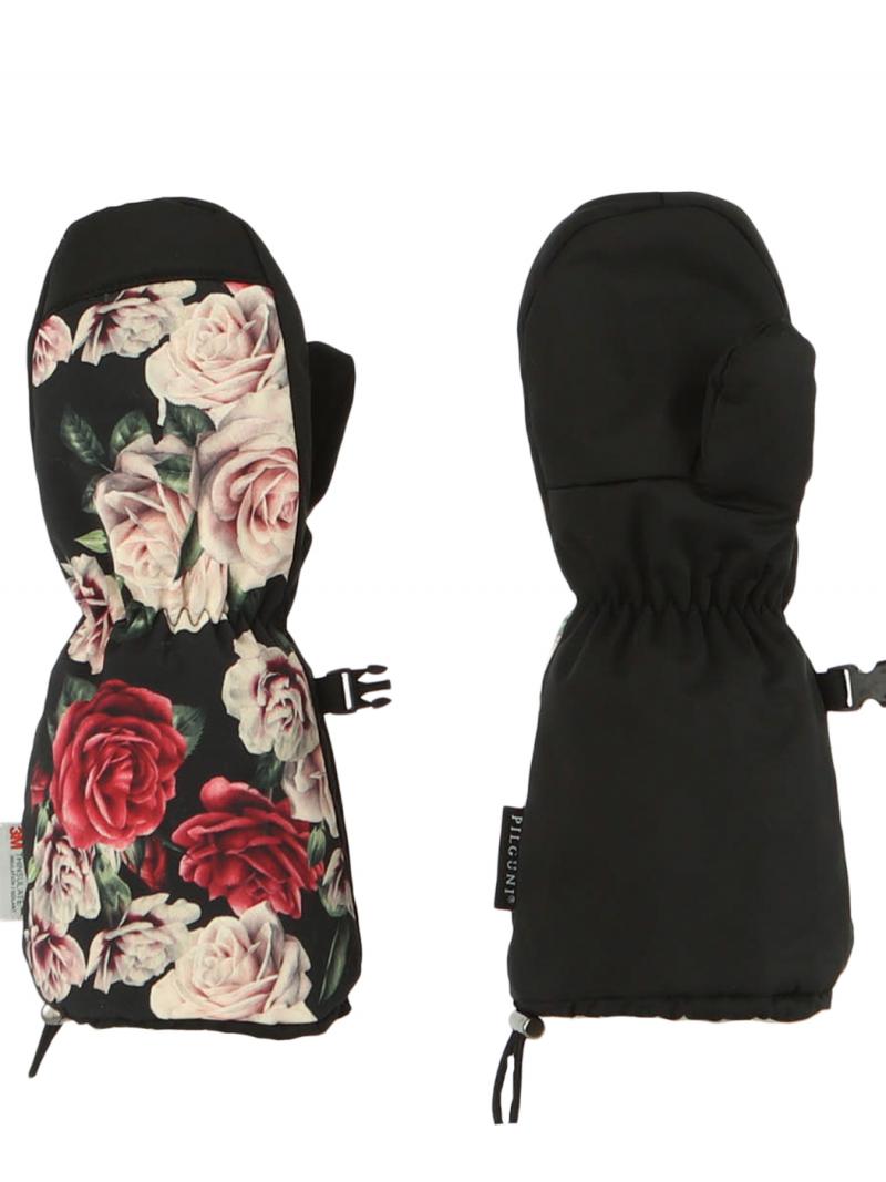 Warm children’s gloves made from premium fabrics, perfect for winter walks and snowy days